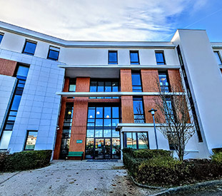 Equinoxe : nettoyage des parties communes Bâtiment Equinoxe