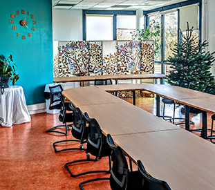 Equinoxe : nettoyage des parties communes Nettoyage des parties communes : salle de réunion