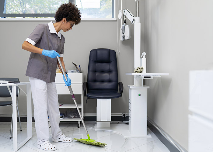 Services de nettoyage tertiaires et industriels : Services pour les cabinets médicaux